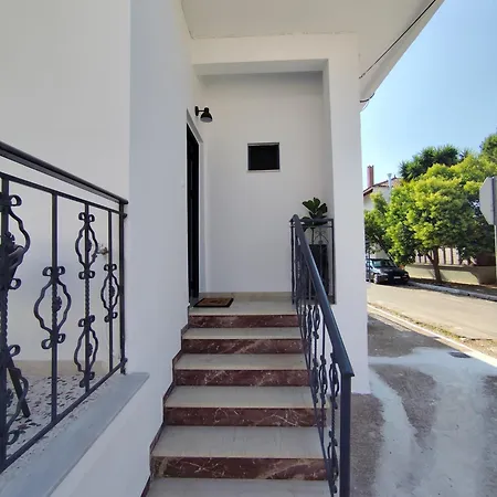 Holiday home Grimihome 2 *